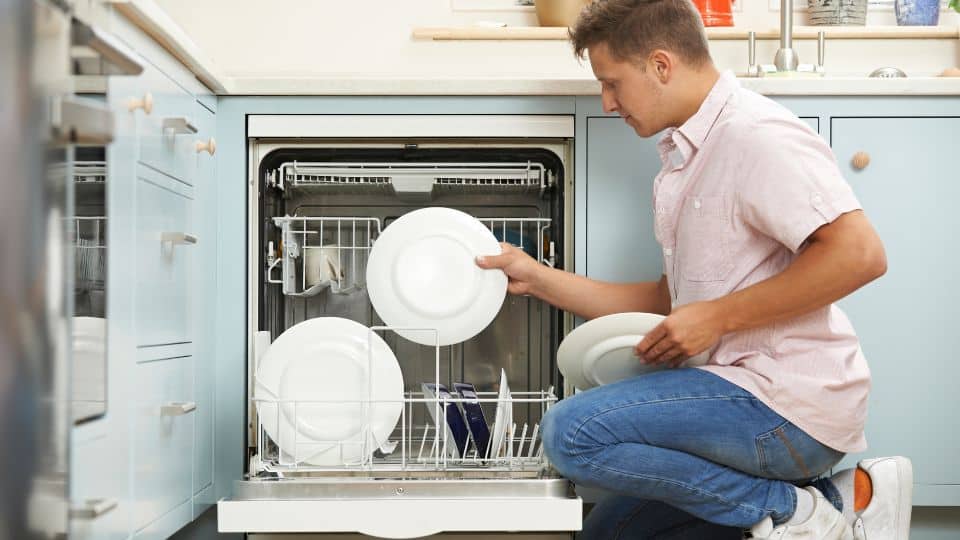 מדיח כלים במטבח צר